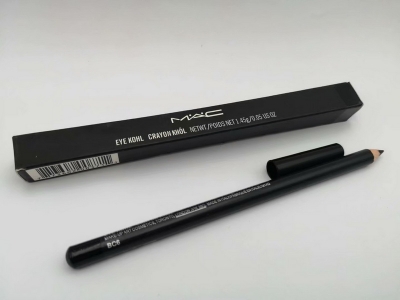 New MAC Eye Crayon Smolder BC6 1.45g 0.06Oz